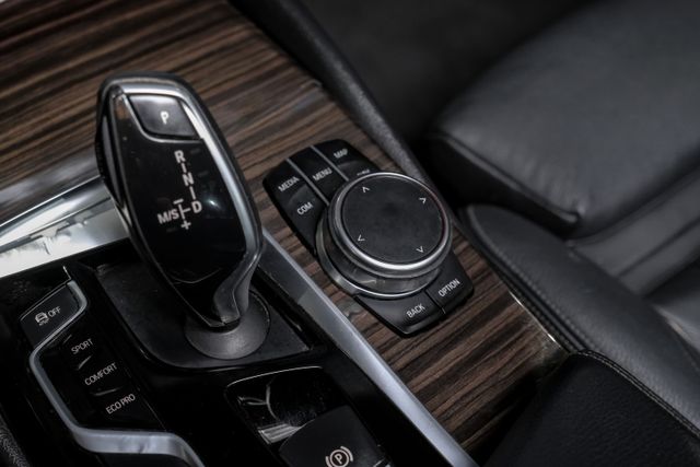 2018 Bmw 5 Series 530e Xdrive Iperformance Sedan 4d - Image 25