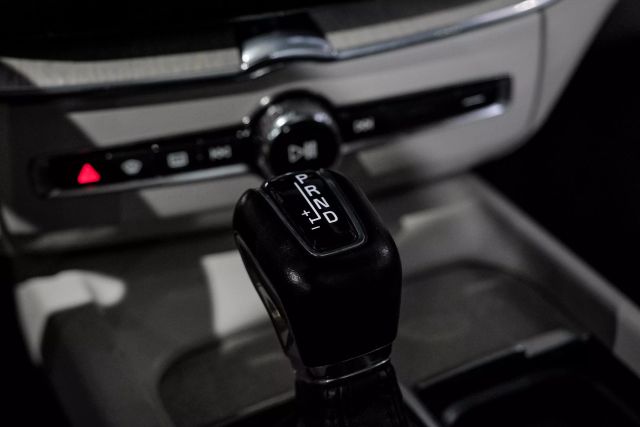 2018 Volvo Xc60 T5 Inscription Sport Utility 4d - Image 27