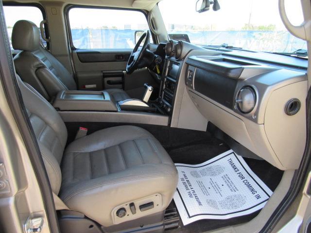 2003 Hummer H2 Base photo 17