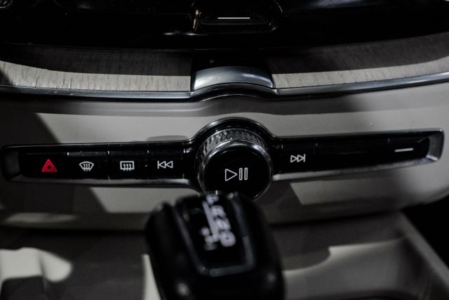 2018 Volvo Xc60 T5 Inscription Sport Utility 4d - Image 29