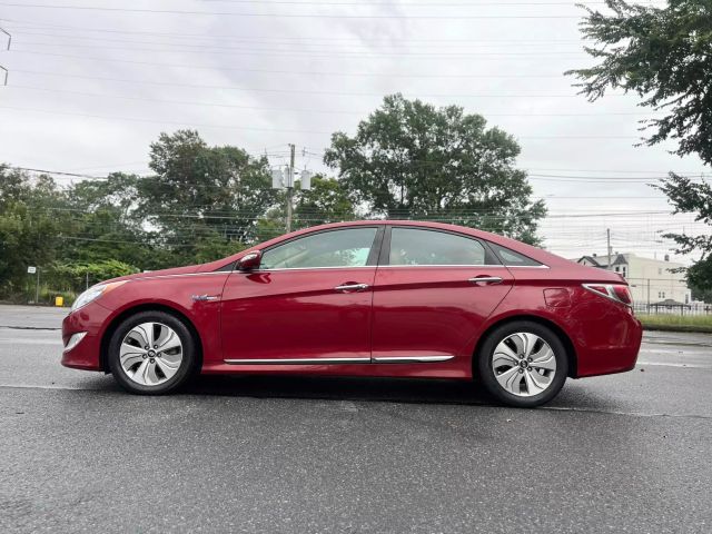 2013 Hyundai Sonata Hybrid Limited Sedan 4d - Image 7