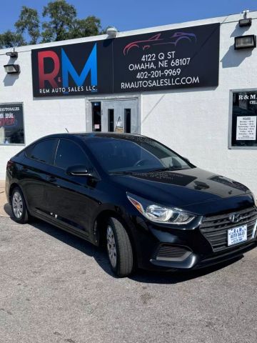 2018 Hyundai Accent Se Sedan 4d - Image 2