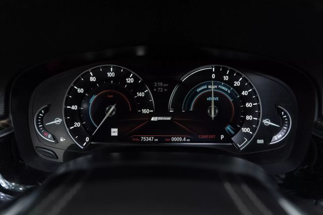 2018 Bmw 5 Series 530e Xdrive Iperformance Sedan 4d - Image 17