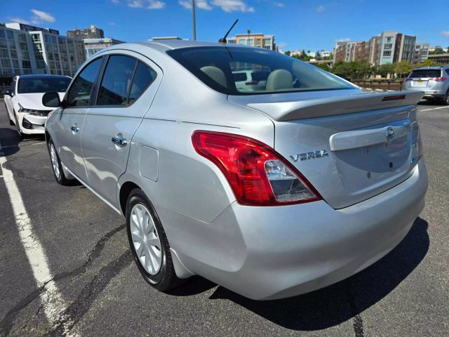 2013 Nissan Versa Sv Sedan 4d - Image 6