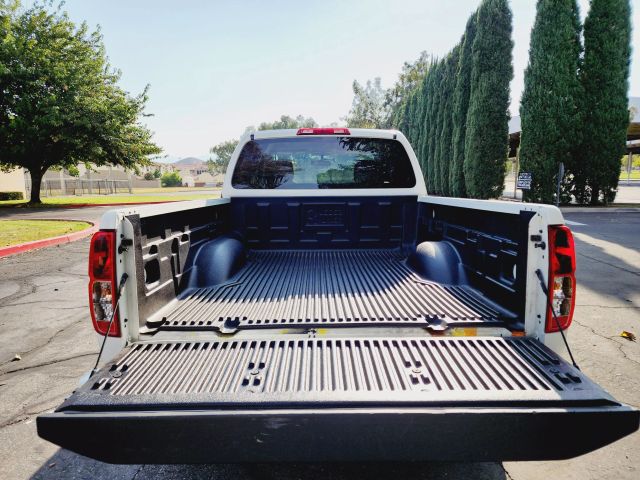 2019 Nissan Frontier King Cab - Image 9