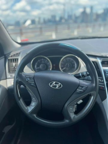 2013 Hyundai Sonata Gls Sedan 4d - Image 24
