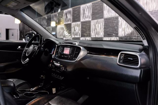 2016 Kia Sorento Ex Sport Utility 4d - Image 14