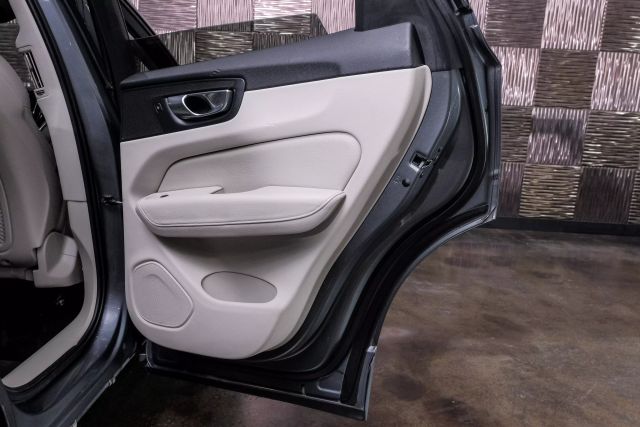2018 Volvo Xc60 T5 Inscription Sport Utility 4d - Image 44