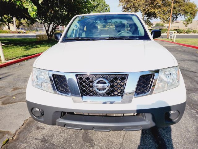 2019 Nissan Frontier King Cab - Image 2