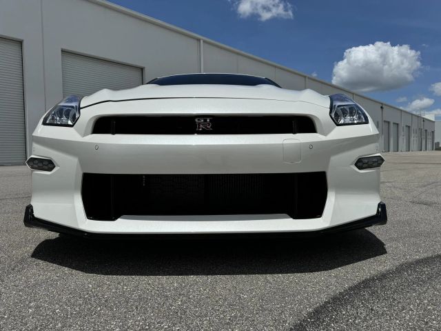 2024 Nissan Gt-r - Image 37