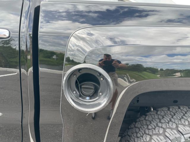 2015 Chevrolet Silverado 1500 Crew Cab - Image 34