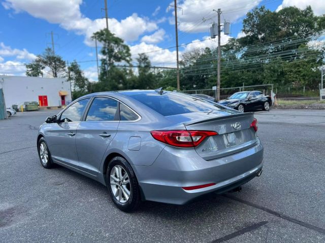2017 Hyundai Sonata Sedan 4d - Image 6