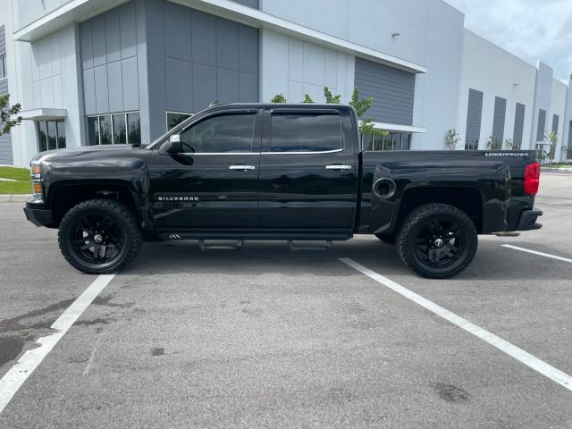 2015 Chevrolet Silverado 1500 Crew Cab - Image 30
