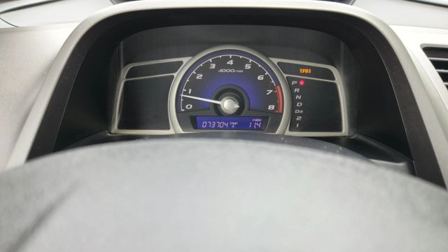 2010 Honda Civic - Image 21