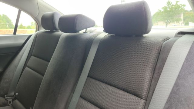2010 Honda Civic - Image 18