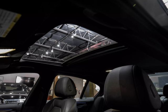 2018 Bmw 5 Series 530e Xdrive Iperformance Sedan 4d - Image 5