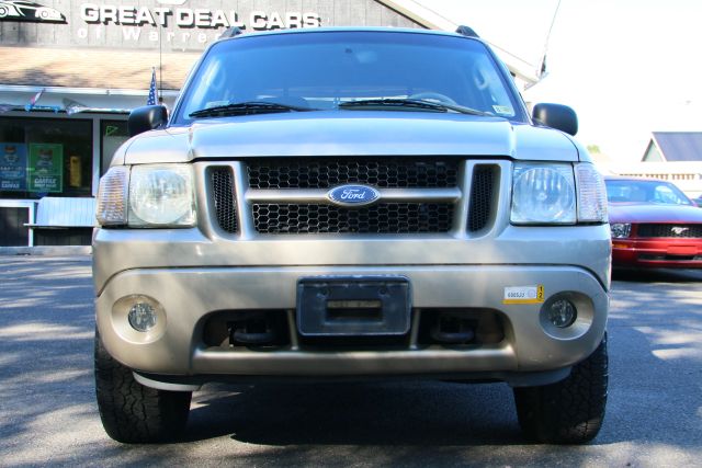 2004 Ford Explorer Sport Trac - Image 2