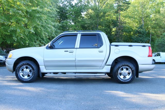 2004 Ford Explorer Sport Trac - Image 4