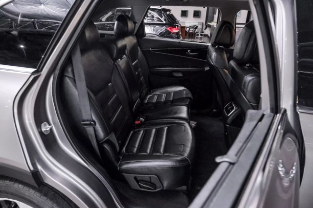 2016 Kia Sorento Ex Sport Utility 4d - Image 33
