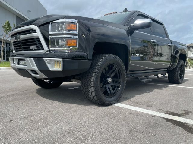2015 Chevrolet Silverado 1500 Crew Cab - Image 38