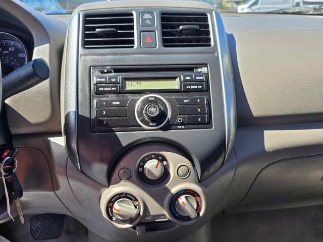 2013 Nissan Versa Sv Sedan 4d - Image 27