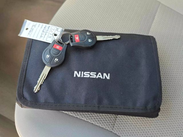 2013 Nissan Versa Sv Sedan 4d - Image 32