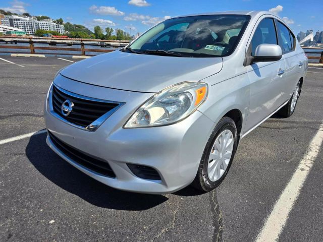 2013 Nissan Versa Sv Sedan 4d - Image 4