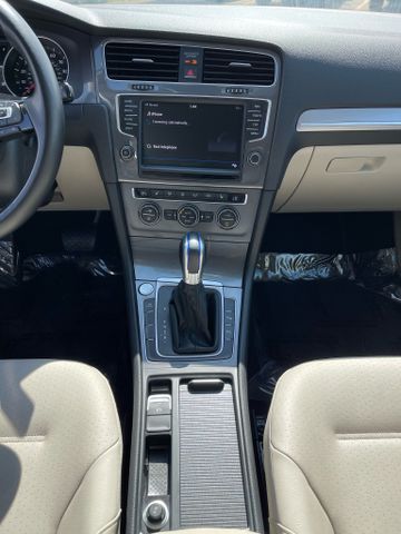 2016 Volkswagen E-golf - Image 28