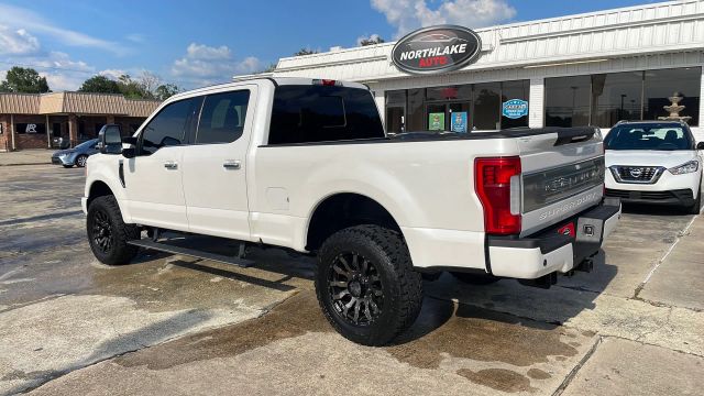 2019 Ford F250 Super Duty Crew Cab - Image 6