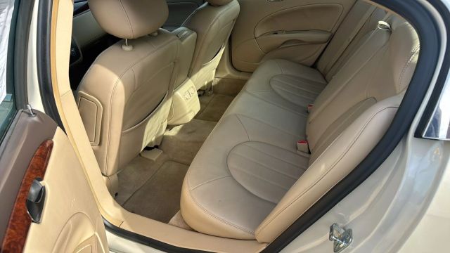 2011 BUICK LUCERNE SEDAN V6, FLEX FUEL, 3.9 LITER CXL SEDAN 4D