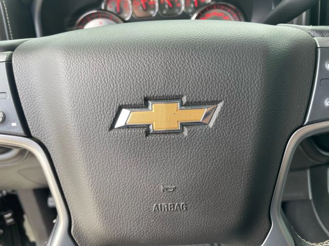 2015 Chevrolet Silverado 1500 Crew Cab - Image 92