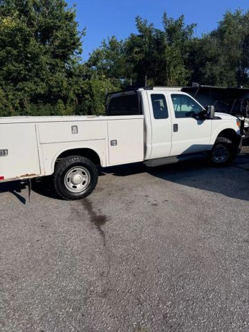 2012 Ford F350 Super Duty Super Cab & Chassis 162" W.b. 4d - Image 2