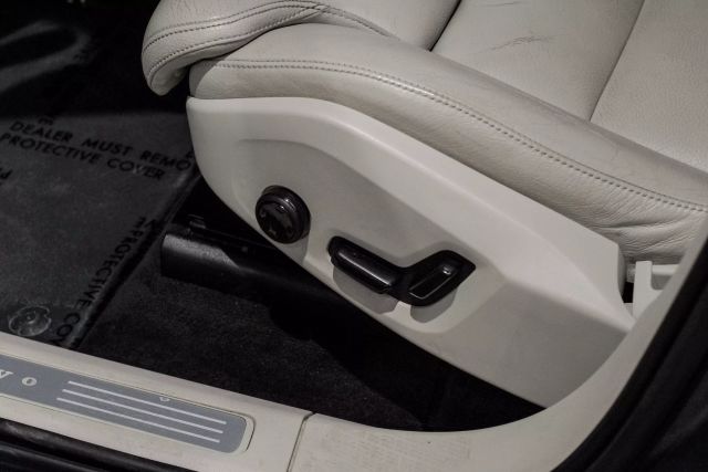 2018 Volvo Xc60 T5 Inscription Sport Utility 4d - Image 32