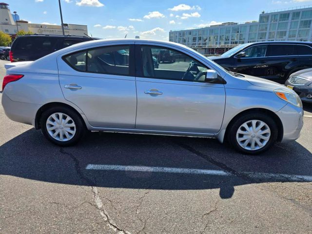2013 Nissan Versa Sv Sedan 4d - Image 10
