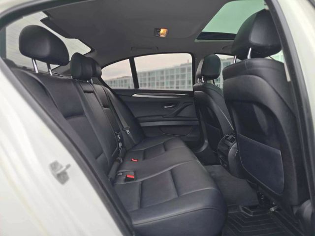 2016 Bmw 5 Series 528i Xdrive Sedan 4d - Image 12
