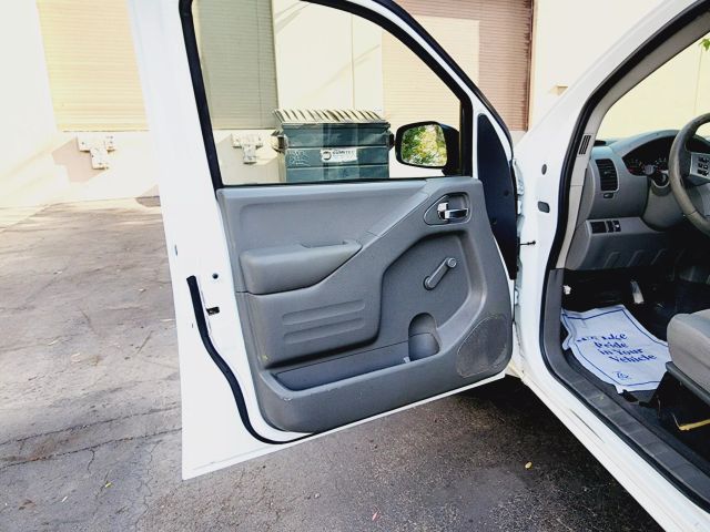 2019 Nissan Frontier King Cab - Image 11