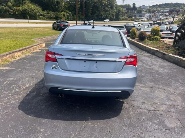 2012 Chrysler 200 - Image 7