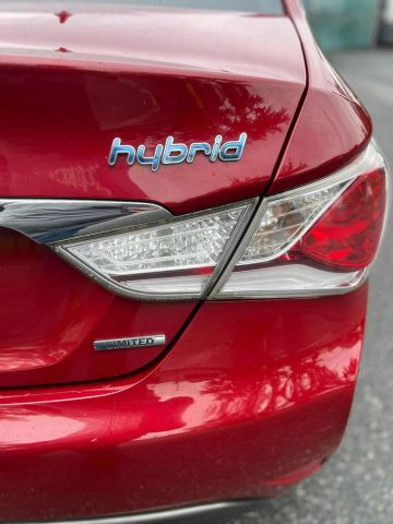 2013 Hyundai Sonata Hybrid Limited Sedan 4d - Image 10