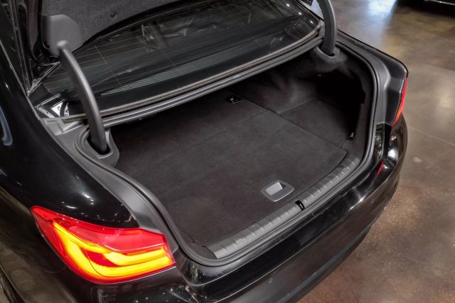 2018 Bmw 5 Series 530e Xdrive Iperformance Sedan 4d - Image 48
