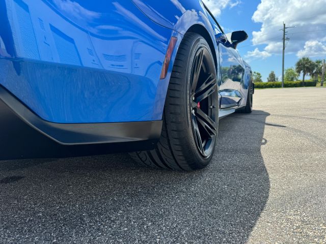 2018 Chevrolet Camaro - Image 15