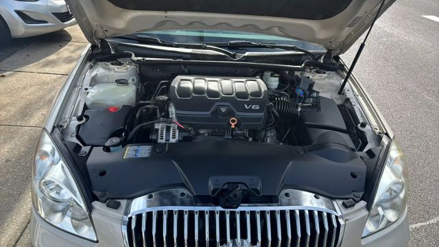 2011 BUICK LUCERNE SEDAN V6, FLEX FUEL, 3.9 LITER CXL SEDAN 4D