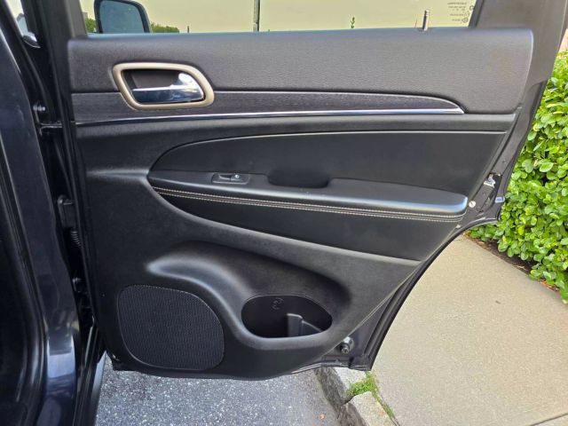 2014 Jeep Grand Cherokee Limited Sport Utility 4d - Image 45