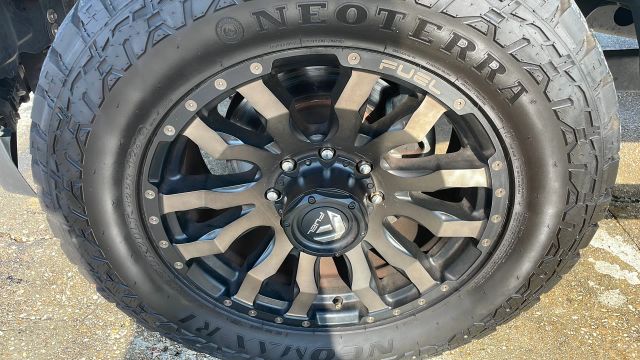 2019 Ford F250 Super Duty Crew Cab - Image 8