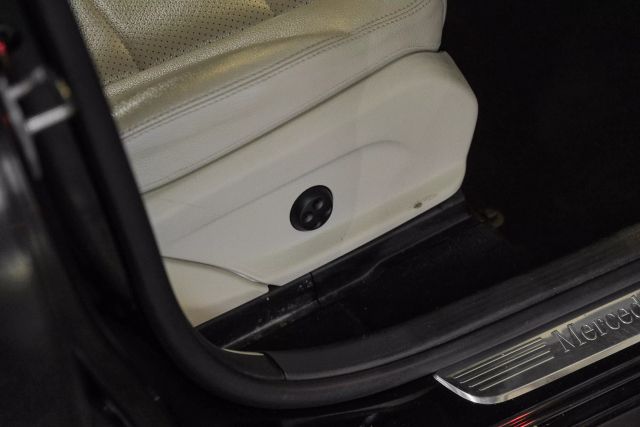 2016 Mercedes-benz Glc Glc 300 Sport Utility 4d - Image 41