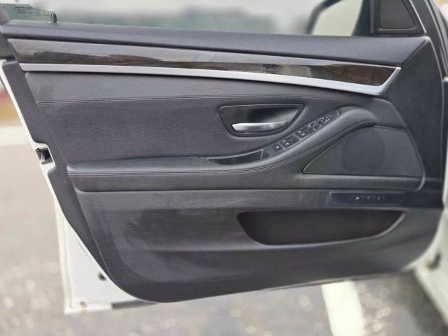 2016 Bmw 5 Series 528i Xdrive Sedan 4d - Image 29