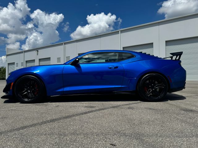 2018 Chevrolet Camaro - Image 27