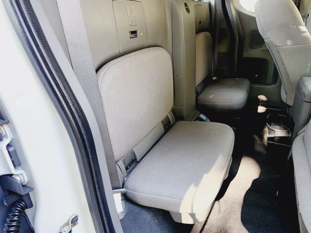 2019 Nissan Frontier King Cab - Image 31