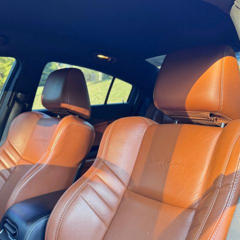 2018 Dodge Charger - Image 11