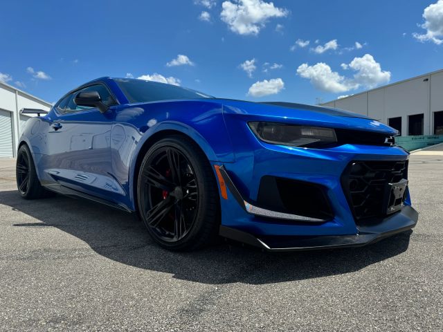 2018 Chevrolet Camaro - Image 2
