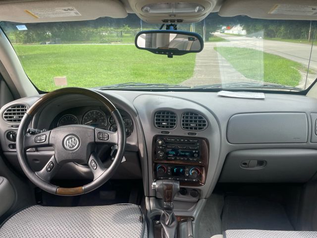 2005 Buick Rainier - Image 6